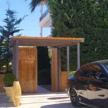 Apartment Katsenos Nikiana