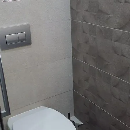 Katsenos Apartment