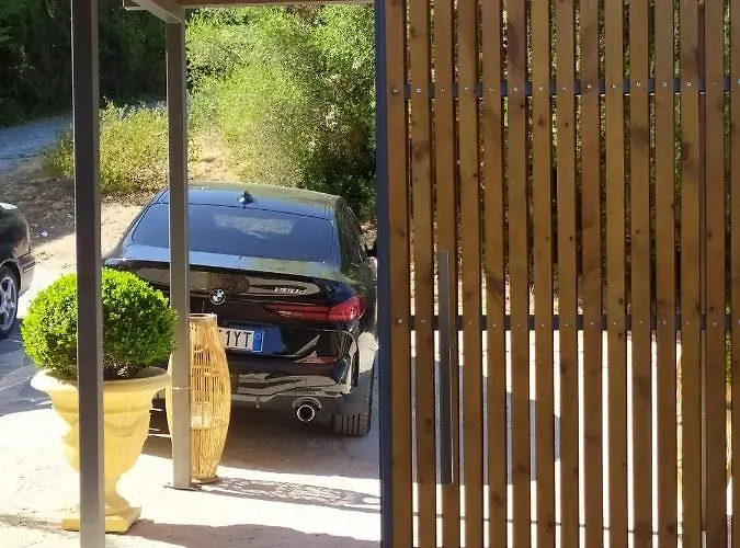 Apartment Katsenos *