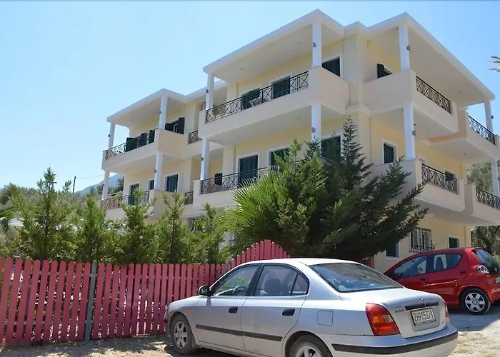 Apartment Katsenos *